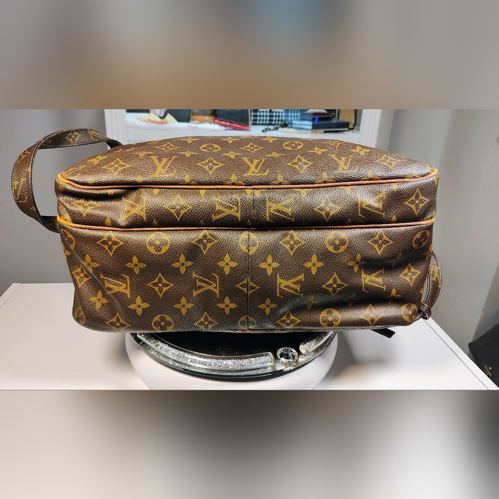 Vintage Louis Vuitton Monogram Large GM Nile Messenger Bag Unisex Shoulder - Picture 7 of 16